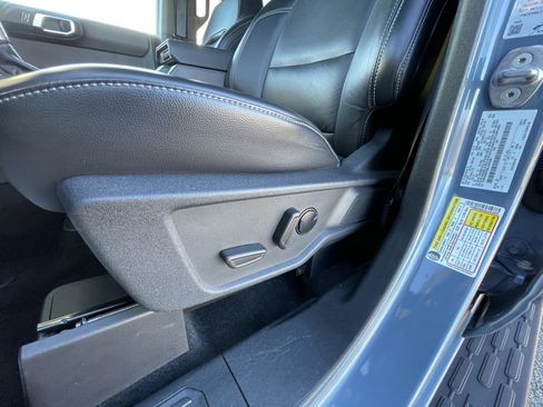 Used 2025 Ford Bronco Outer Banks image 13