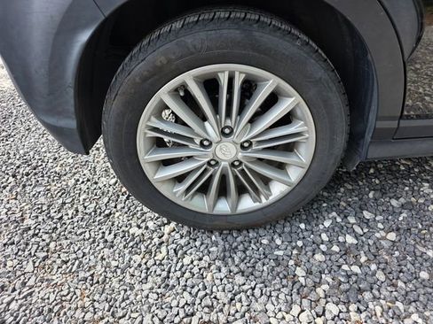 Used 2020 Hyundai Kona SEL Plus image 11