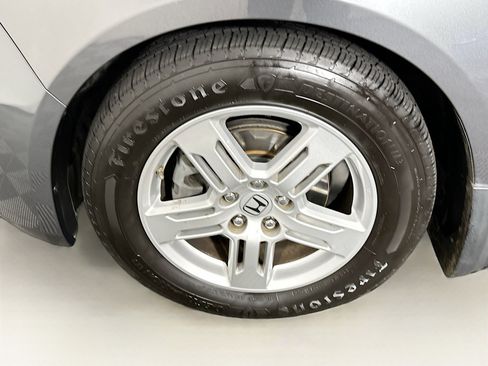 Used 2012 Honda Odyssey Touring image 11