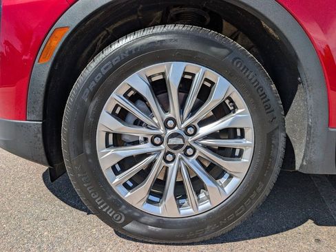 Certified 2025 Cadillac XT4 Premium Luxury AWD/4WD image 12