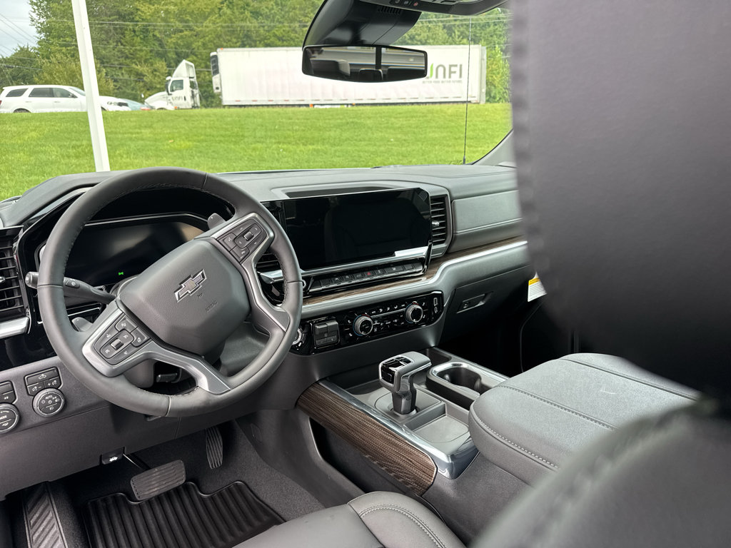 New 2026 Chevrolet Silverado 1500 RST w/ Convenience Package II AWD/4WD image 13