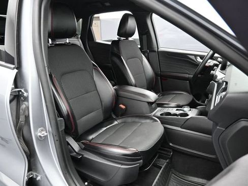 Certified 2024 Ford Escape ST-Line AWD/4WD image 30