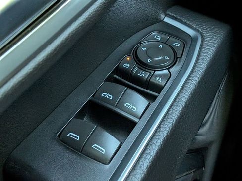 Used 2025 GMC Sierra 2500 Denali w/ Denali Reserve Package AWD/4WD image 25