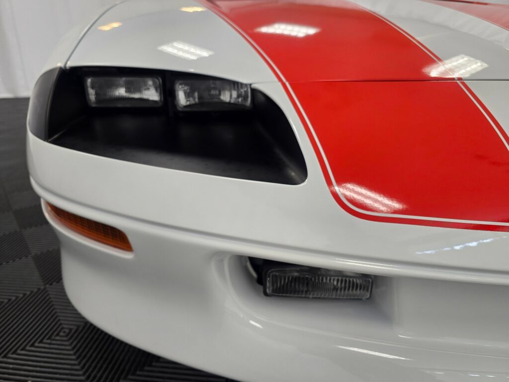 Used 1997 Chevrolet Camaro SS w/ Preferred Equipment Group 2 RWD image 22
