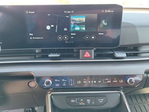New 2026 Kia Carnival SX FWD image 10
