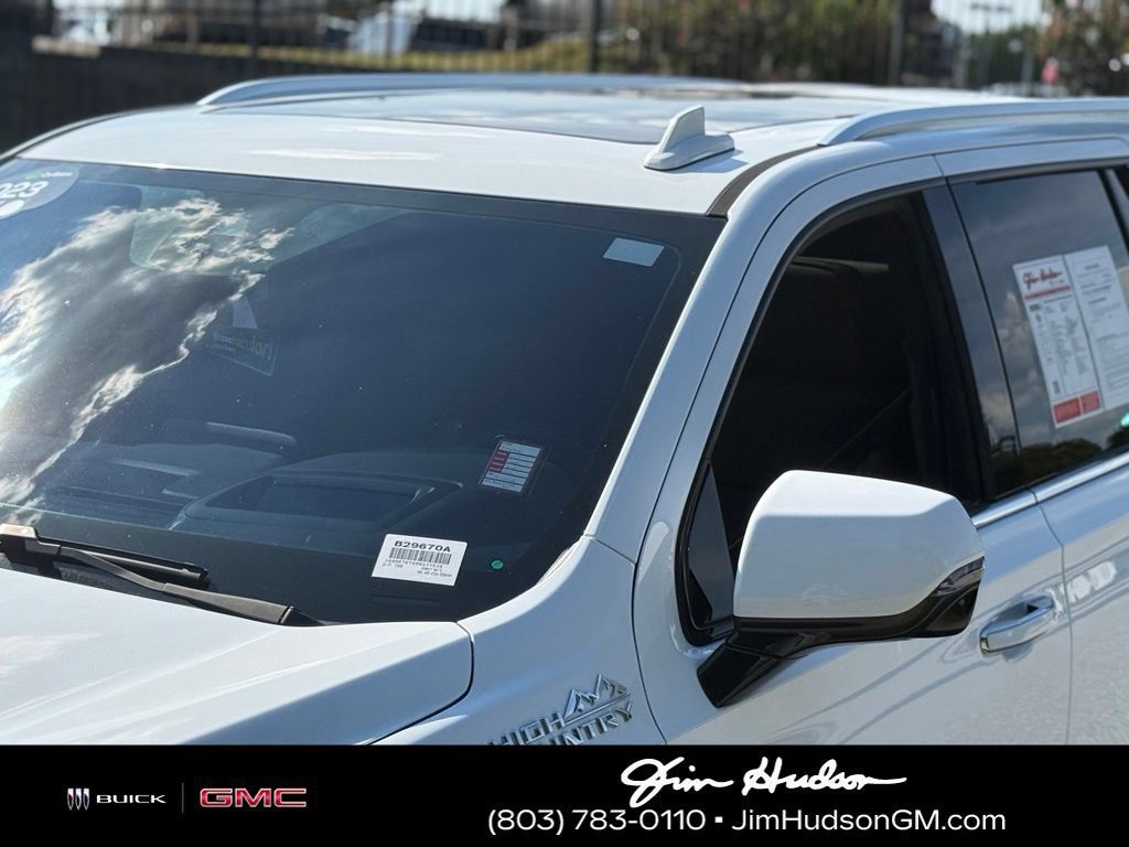 Certified 2023 Chevrolet Tahoe High Country AWD/4WD image 12