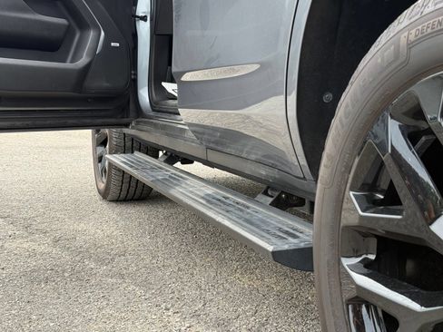Used 2021 Chevrolet Tahoe High Country AWD/4WD image 37
