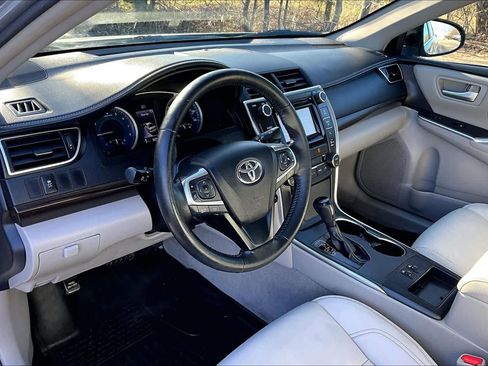Used 2015 Toyota Camry XLE FWD image 16