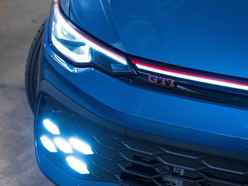 New 2026 Volkswagen GTI SE FWD image 3