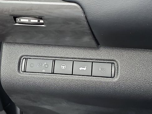 New 2026 Nissan Pathfinder Platinum AWD/4WD image 20