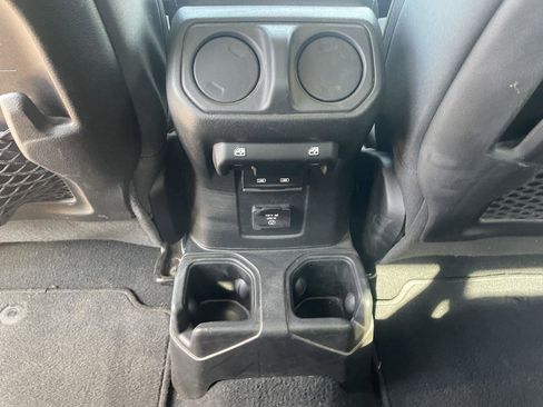 Used 2021 Jeep Gladiator Mojave AWD/4WD image 28