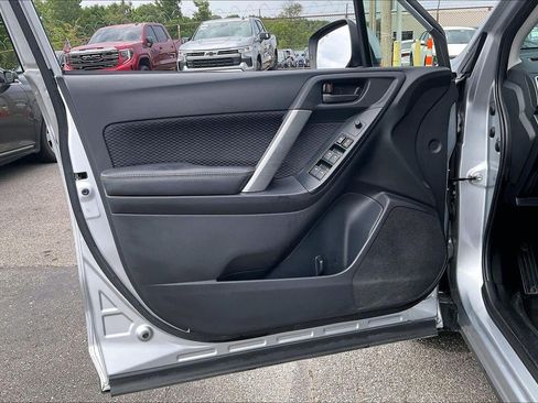 Used 2018 Subaru Forester 2.5i Premium AWD/4WD image 25