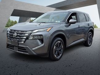 Used 2024 Nissan Rogue SV AWD/4WD video 3
