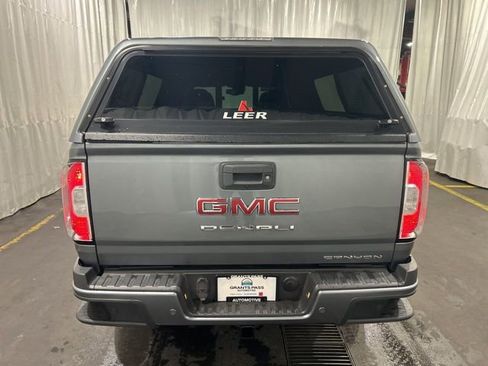 Used 2021 GMC Canyon Denali image 4