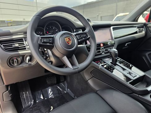 New 2026 Porsche Macan AWD/4WD image 3
