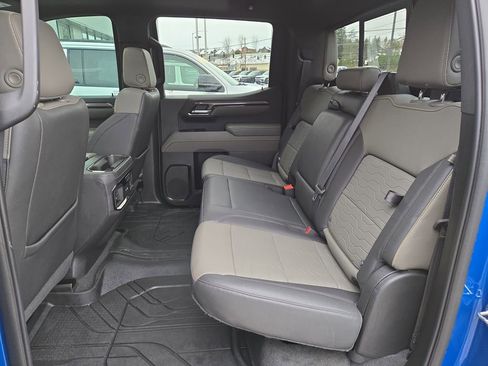 Used 2022 Chevrolet Silverado 1500 ZR2 w/ Technology Package image 15