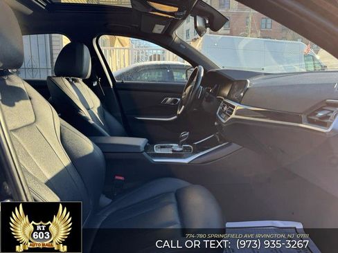 Used 2019 BMW 330i xDrive Sedan w/ Convenience Package image 19