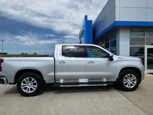 Used 2022 Chevrolet Silverado 1500 LTZ AWD/4WD image 4