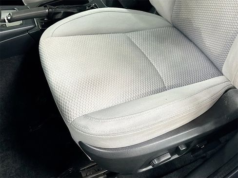 Used 2017 Subaru Forester 2.5i Premium image 16