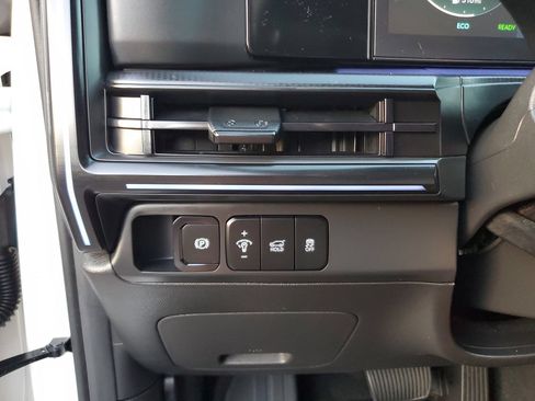 Used 2025 Hyundai Santa Fe Calligraphy FWD image 29