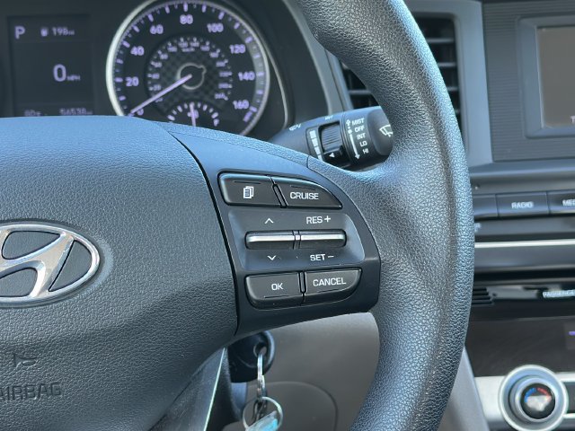 Used 2020 Hyundai Elantra SE FWD image 22