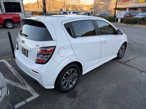 Used 2019 Chevrolet Sonic LT w/ Convenience Package image 4