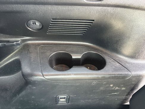 Used 2019 Toyota Highlander XLE image 27