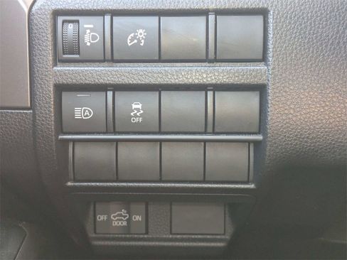 Used 2025 Toyota Tacoma TRD Off-Road image 24