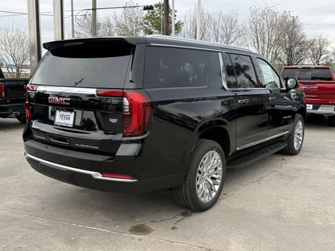 New 2026 GMC Yukon XL Elevation w/ Elevation Premium Package image 5