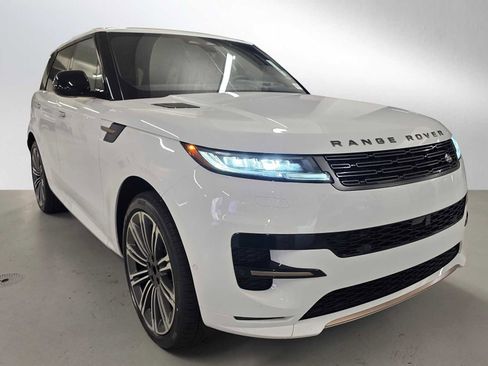 New 2026 Land Rover Range Rover Sport Dynamic SE image 7