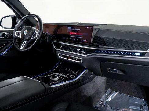 Used 2025 BMW X5 M60i AWD/4WD image 50