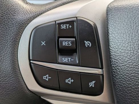 Used 2022 Ford Explorer XLT image 21