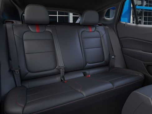 New 2026 Chevrolet Trax RS w/ Sunroof Package FWD image 17