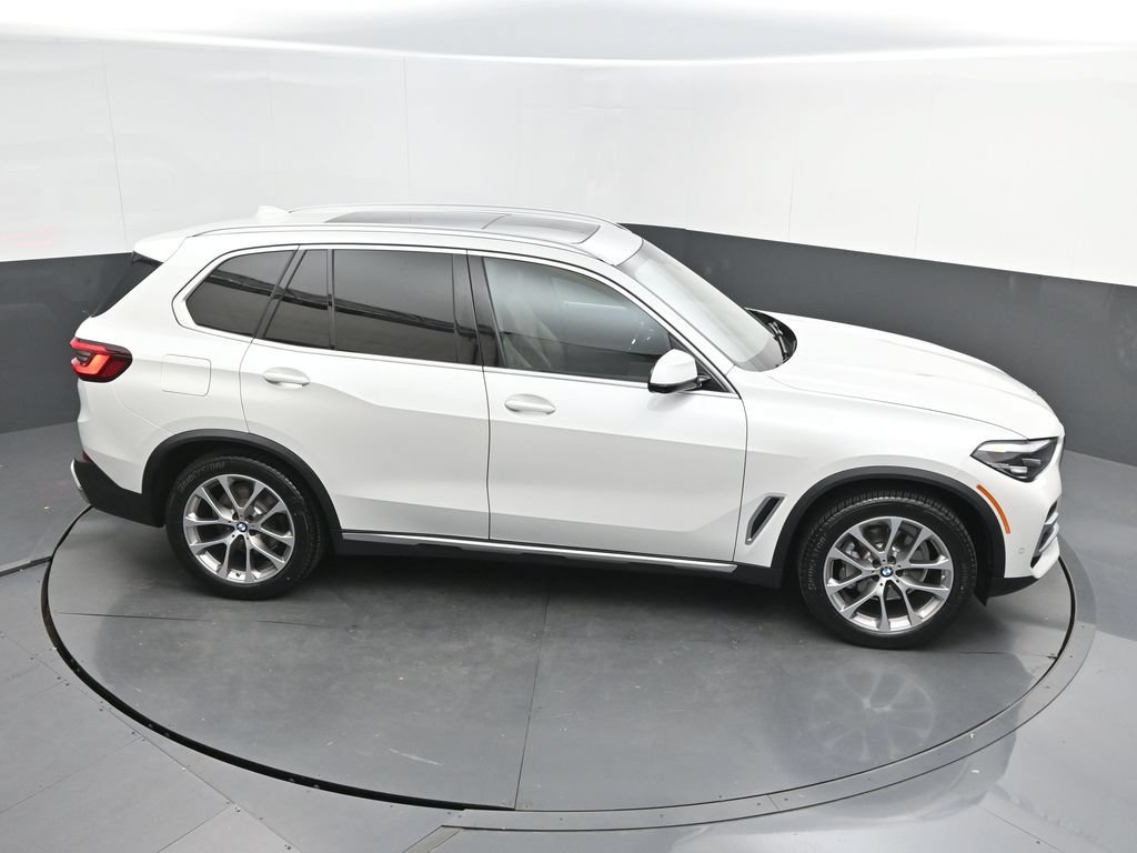 Used 2022 BMW X5 sDrive40i w/ Premium Package RWD image 39