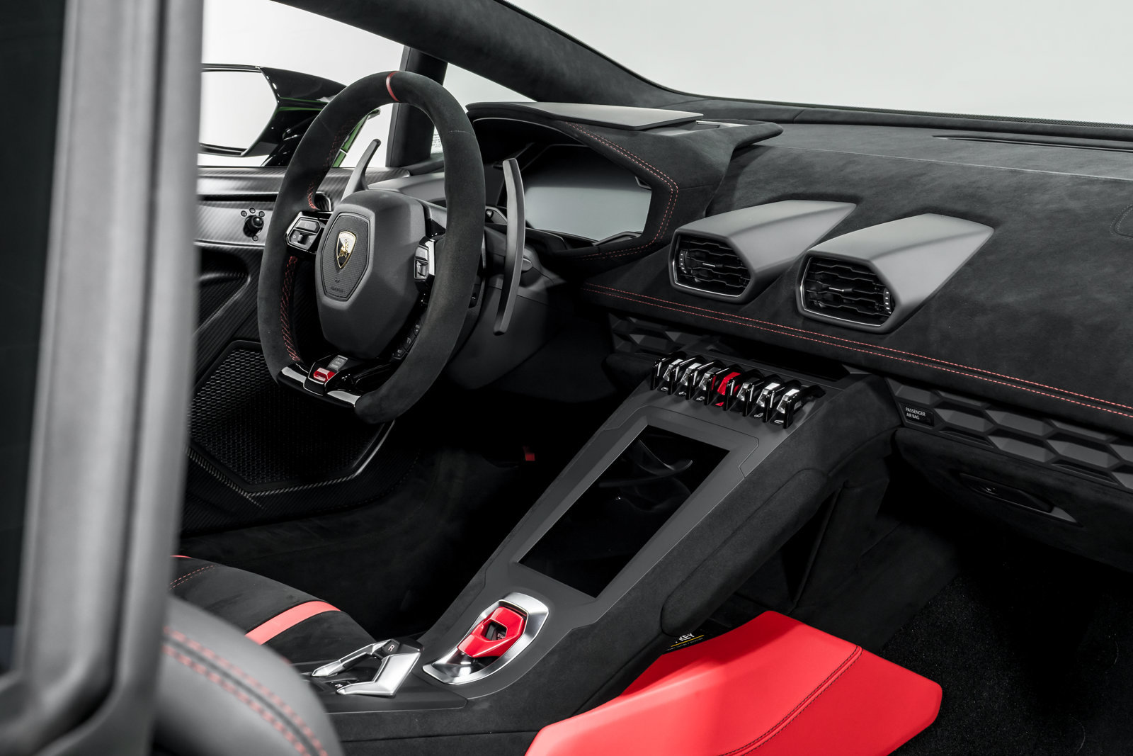 Used 2023 Lamborghini Huracan STO RWD image 33
