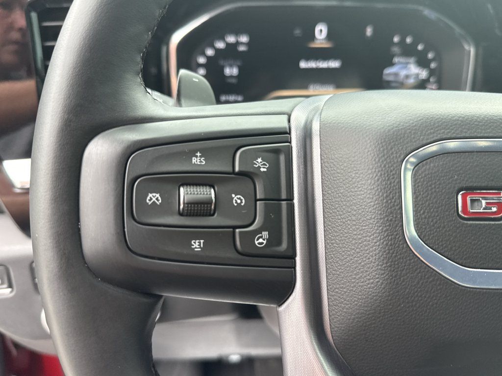 Used 2024 GMC Sierra 1500 SLT w/ SLT Convenience Package AWD/4WD image 23