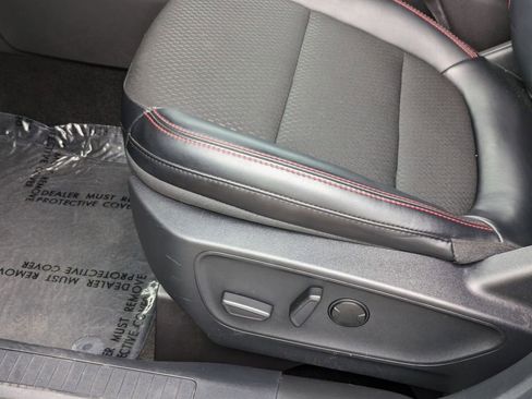 Used 2025 Ford Escape ST-Line image 12