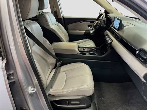 Used 2024 Honda Pilot Touring image 31