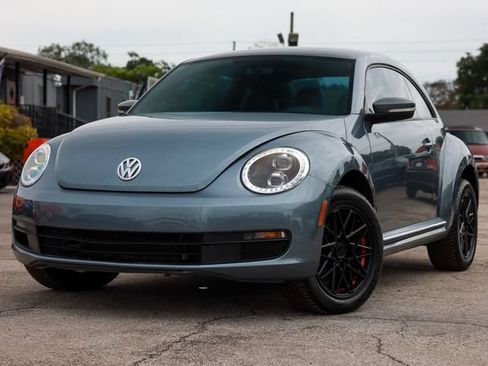 Used 2012 Volkswagen Beetle 2.5 FWD image 1