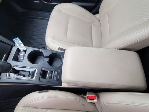 Used 2018 Subaru Outback 2.5i Limited image 14