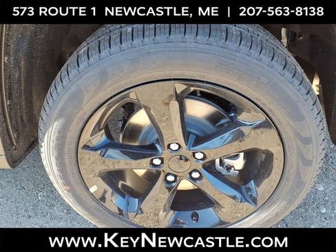 New 2026 Jeep Grand Cherokee L Limited w/ Limited Altitude Package AWD/4WD image 6