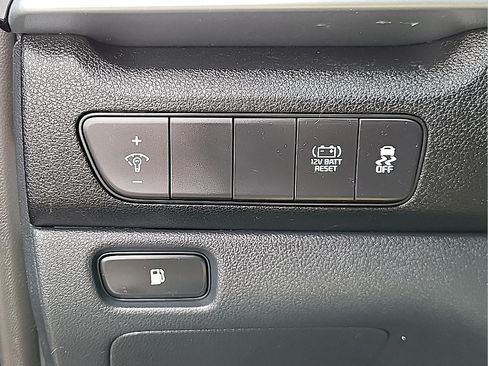 Used 2022 Kia Niro LX FWD image 21