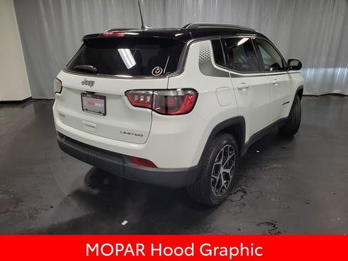 Used 2024 Jeep Compass Limited w/ Mopar Graphics Package AWD/4WD image 8