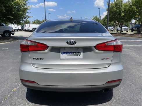 Used 2014 Kia Forte EX w/ Protection Package FWD image 8