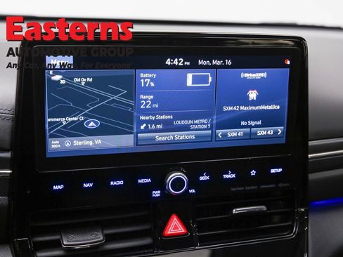 Used 2020 Hyundai Ioniq Limited image 19