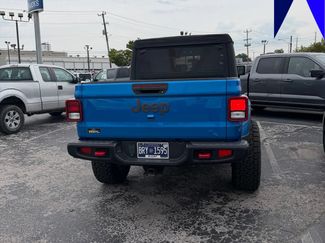 Used 2021 Jeep Gladiator Rubicon w/ Uconnect 4C Nav & Sound Group AWD/4WD video 1