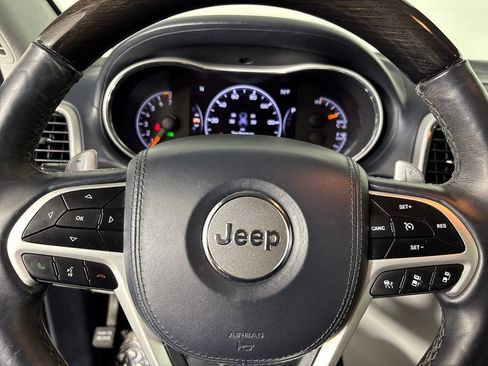 Used 2018 Jeep Grand Cherokee Summit image 14