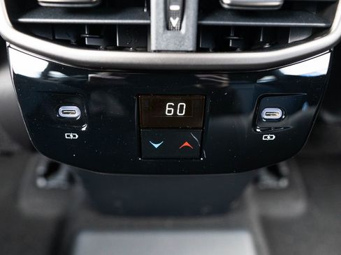 New 2026 Lexus RX 450h AWD image 32