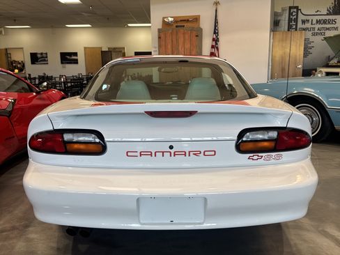 Used 1997 Chevrolet Camaro SS w/ SS Alteration Pkg image 5