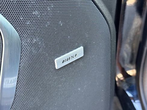 Used 2023 Chevrolet Suburban LT image 28